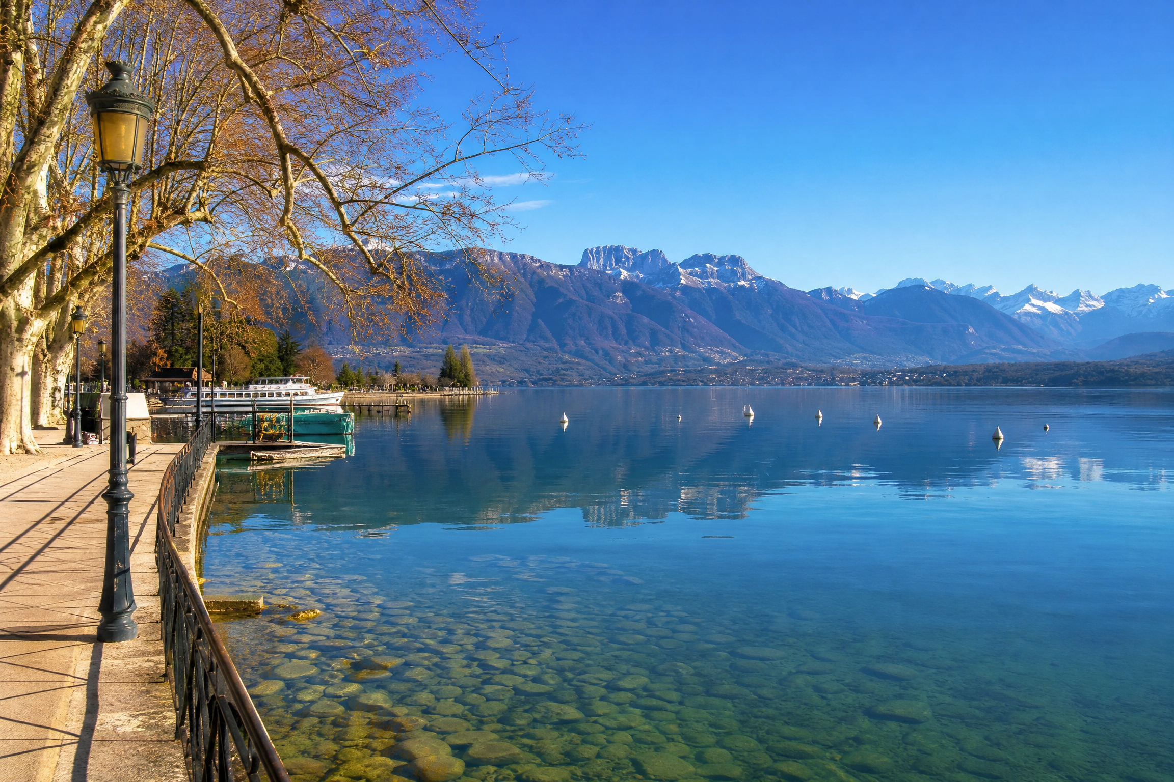 Lac d'Annecy pour une rencontre senior
