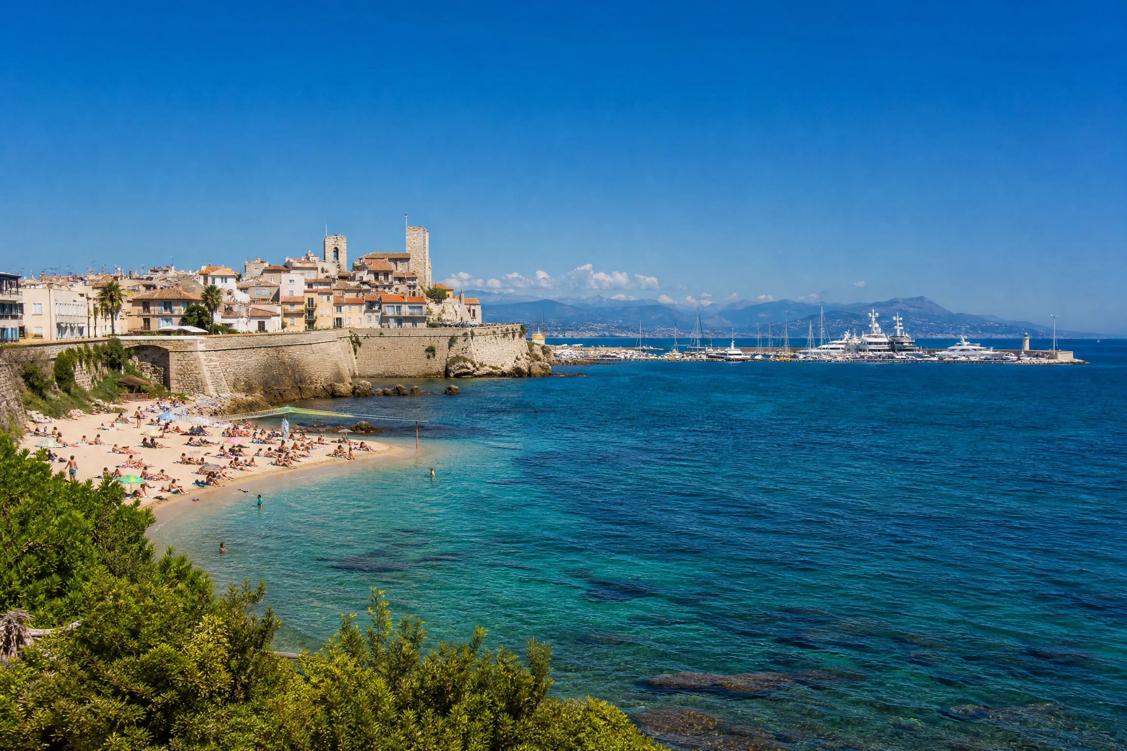 Plages d'Antibes pour une rencontre senior